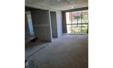 APARTAMENTO VALLE DEL LILI PRIMER PISO CON PARQUEADERO VENTA   CALI