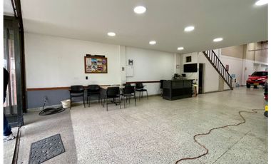 Local comercial cerca a la avenida 80