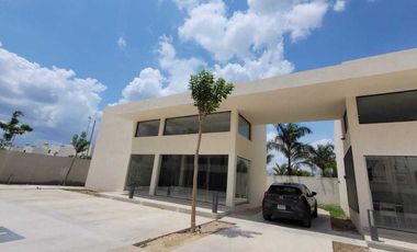 Local comercial en renta en Mérida, Plaza Manere Conkal