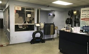 TERRENO COMERCIAL EN LA 12 DE OCTUBRE EN VENTA