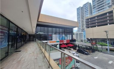 Local para Servicios Medicina general y laboratorio - Av.12 Oct (RB)