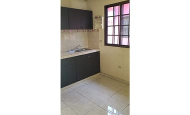 SE ALQUILA CASA EN LA PEÑA SANTIAGO