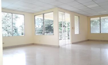 VILLA ZAITA / USO COMERCIAL O RESIDENCIAL / 1600M2 / 5 HAB / TERRAZAS