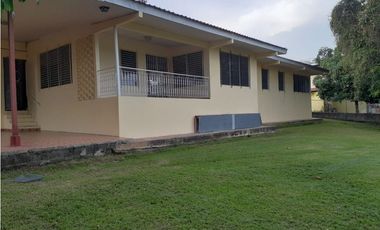 VILLA ZAITA / USO COMERCIAL O RESIDENCIAL / 1600M2 / 5 HAB / TERRAZAS