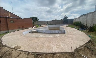 Chalet 4 dormitorios barrio privado Las Golondrinas