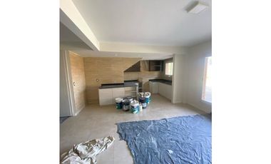 Chalet 4 dormitorios barrio privado Las Golondrinas