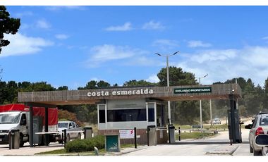 LOTE EN COSTA ESMERALDA  SENDEROS IV
