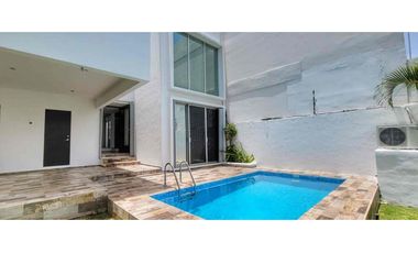 casa de  3 habitaciones con piscina privada y habitacion de servicio Playa del Carmen
