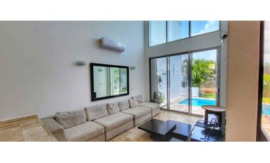 casa de  3 habitaciones con piscina privada y habitacion de servicio Playa del Carmen