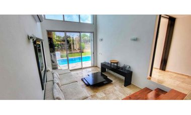 casa de  3 habitaciones con piscina privada y habitacion de servicio Playa del Carmen