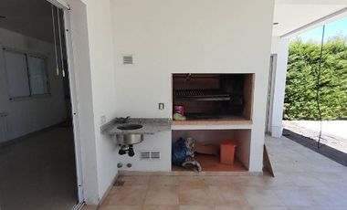 Casa en alquiler en Altos de Hudson II