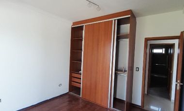 Casa en alquiler en Altos de Hudson II