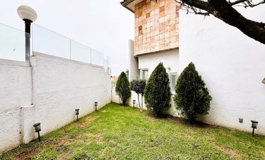 VENTA CASA EN LOMAS COUNTRY CLUB