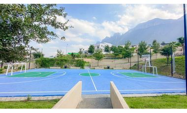 Casa en Venta en Cumbres Elite Premier en Monterrey sotano y terraza