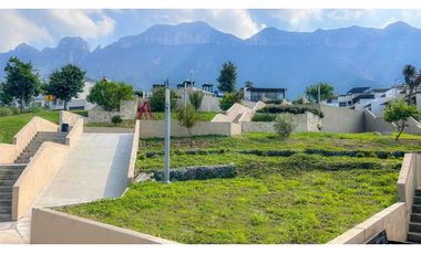 Casa en Venta en Cumbres Elite Premier en Monterrey sotano y terraza