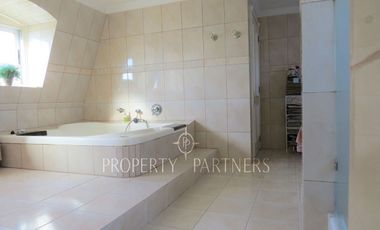 Soleada casa en Villuco