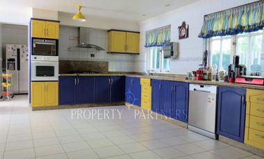 Soleada casa en Villuco