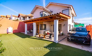 Arriendo Casa amoblada con excelente ubicación en San Joaquín