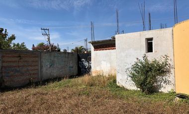 Locales comerciales con terreno en venta - (3)