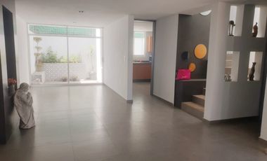 Se renta casa en Fracc Villas El Marques, en Cuautlancingo, Puebla