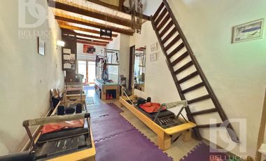 Casa de 3 ambientes zona Los Pinares en VENTA