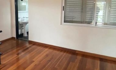 Casa en venta - 2 Dormitorios 2 Baños - Cochera - 330Mts2 - Chivilcoy