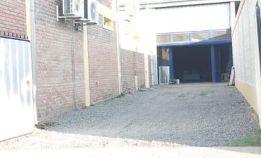 Casa en venta - 2 Dormitorios 2 Baños - Cochera - 330Mts2 - Chivilcoy