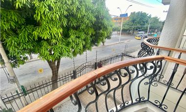 SE VENDE AMPLIA CASA EN EL SECTOR DE BAVARIA, SANTA MARTA