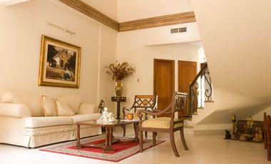 SE VENDE AMPLIA CASA EN EL SECTOR DE BAVARIA, SANTA MARTA