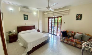 SE VENDE AMPLIA CASA EN EL SECTOR DE BAVARIA, SANTA MARTA
