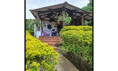 VENDO HERMOSA CASA SECTOR ALCALA