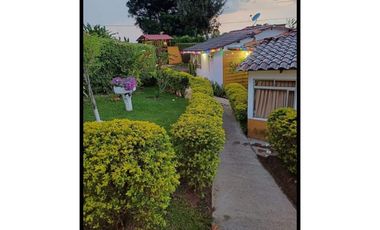 VENDO HERMOSA CASA SECTOR ALCALA