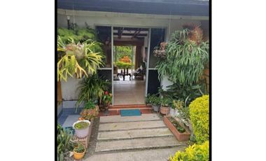 VENDO HERMOSA CASA SECTOR ALCALA