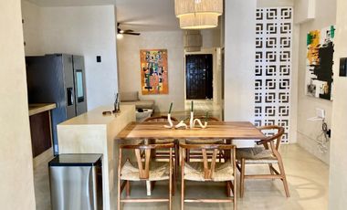 En Venta, Casa amueblabada y equipada en Santiago Centro histórico de Mérida