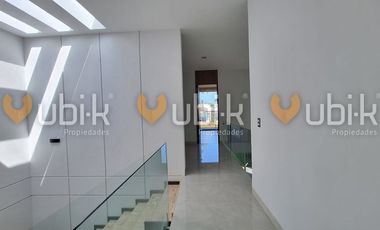 COLINAS DE SAN JAVIER - RESIDENCIA NUEVA EN VENTA ZAPOPAN CERCA ANDARES