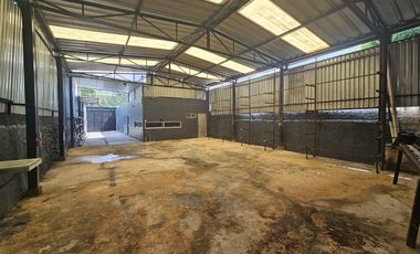 Oficina con bodega en venta en Chuminópolis