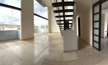 PENTHOUSE EN VENTA CON DOBLE SEGURIDAD EN LOMAS VERDES, NAUCALPAN DE JUÁREZ