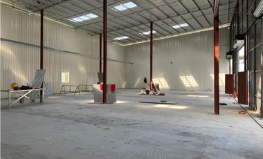 Se alquila galera en Mañanitas de 180-200 mts!!!