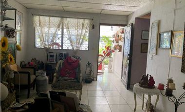 VENTA CASA  DE 450 METROS