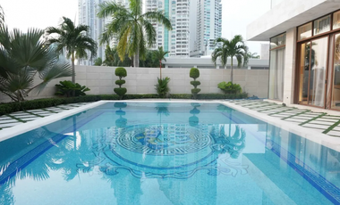 OCEAN REEF ISLAND / 1050M2 / 4 HABITACION/ LUJOSO / LINEA BLANCA