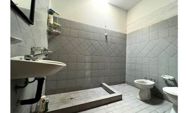 Venta Casa 3 dormitorios con Cochera y Patio