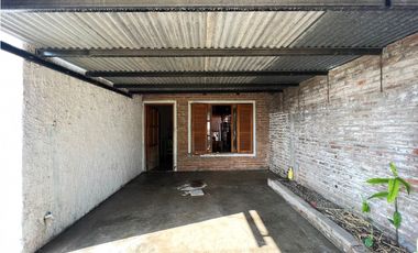 Venta Casa 3 dormitorios con Cochera y Patio