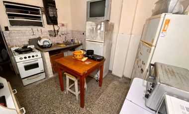 Venta De 7 Ambientes De 180m² En Villa Crespo, Fitz Roy Al 200
