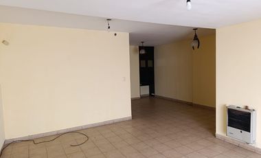 Casa en alquiler en Merlo Sur