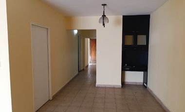 Casa en alquiler en Merlo Sur