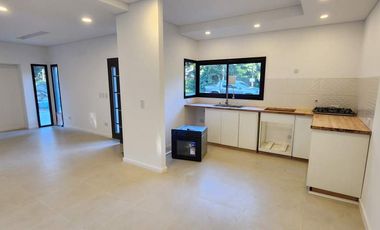 Casa Moderna 3 DORM En Costa Del Este - A ESTRENAR!