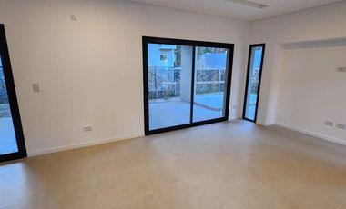 Casa Moderna 3 DORM En Costa Del Este - A ESTRENAR!
