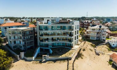 DEPARTAMENTOS FRENTE AL MAR CERCIS!! DEPTO 1°B