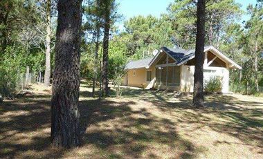 Cariló | Pequeña casa de campo Petrel
