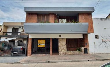 IMPORTANTE CASA CERCA DEL PARQUE SAN MARTÍN